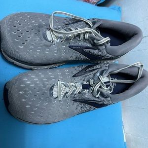Men’s size 12.5 Brooks Glycerin 17 shoes. Great condition